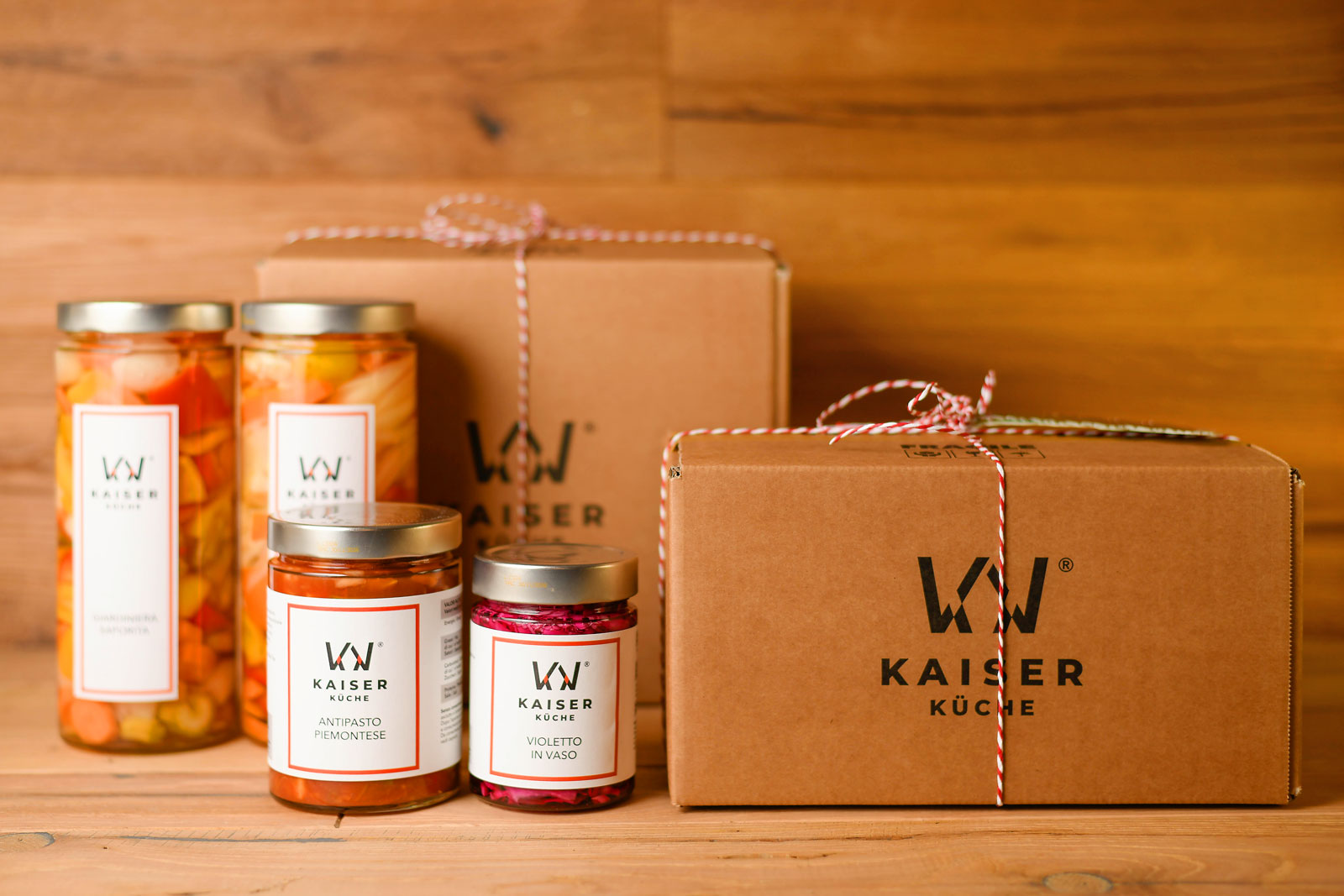 Handcrafted Kaiser Küche products in gift boxes